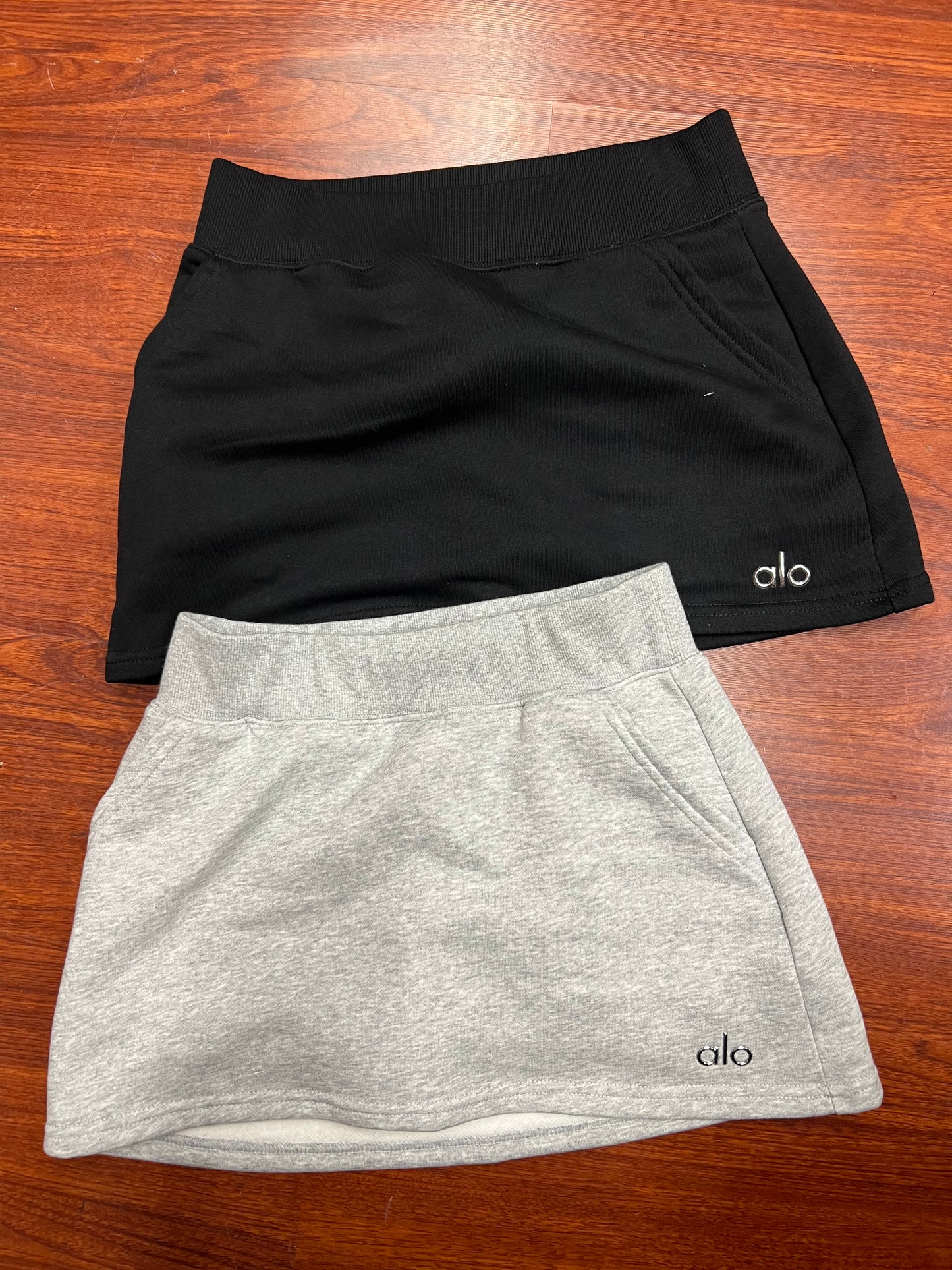 Alo Skirt Grey ONLY*