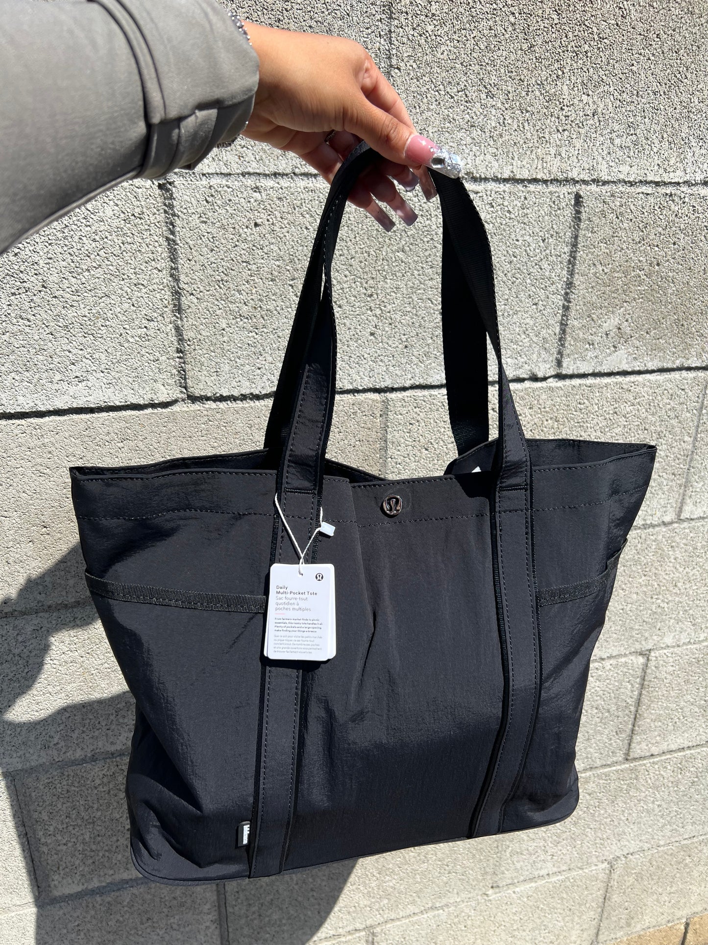 Lululemon tote bag