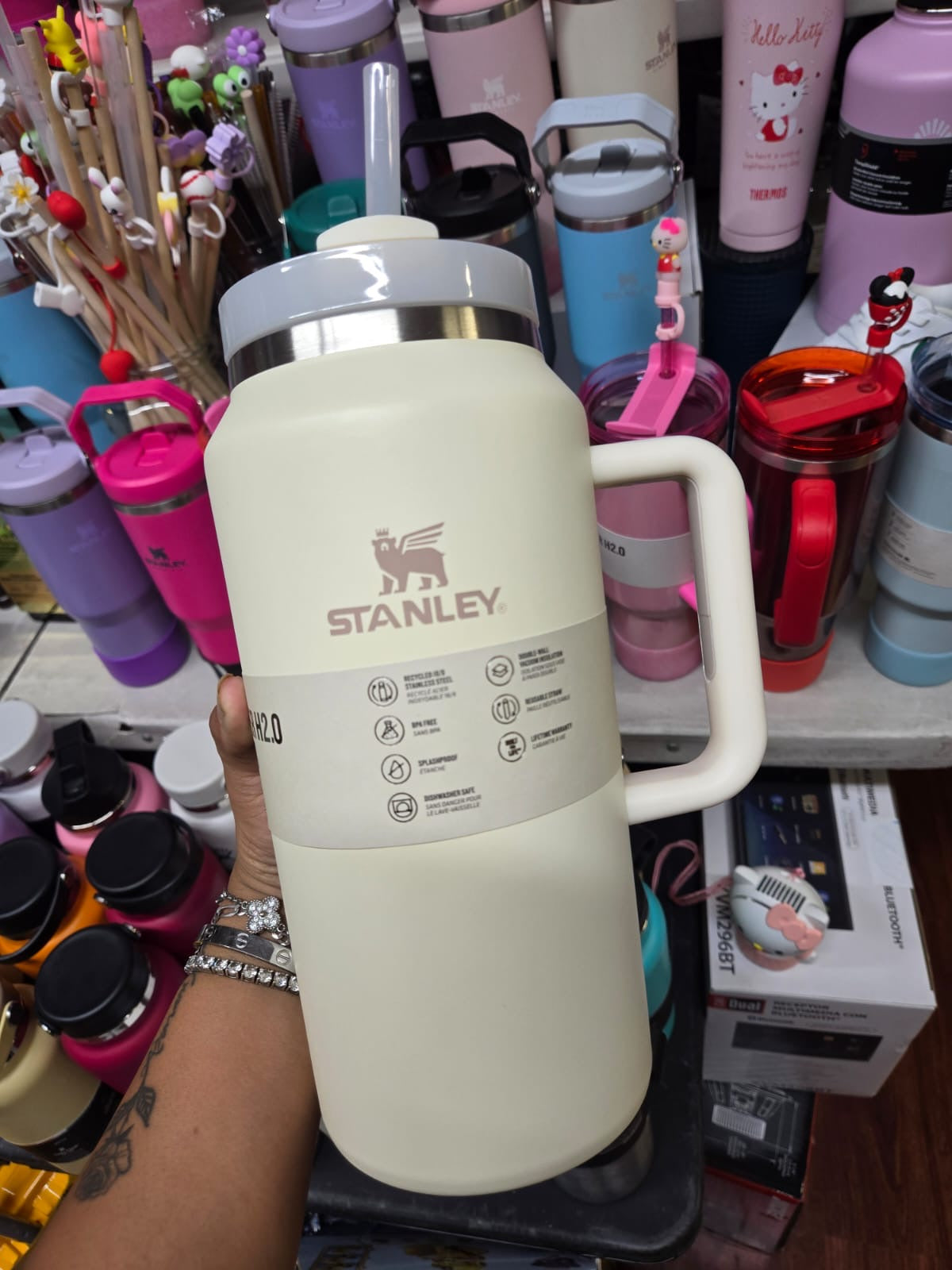 64oz milky white