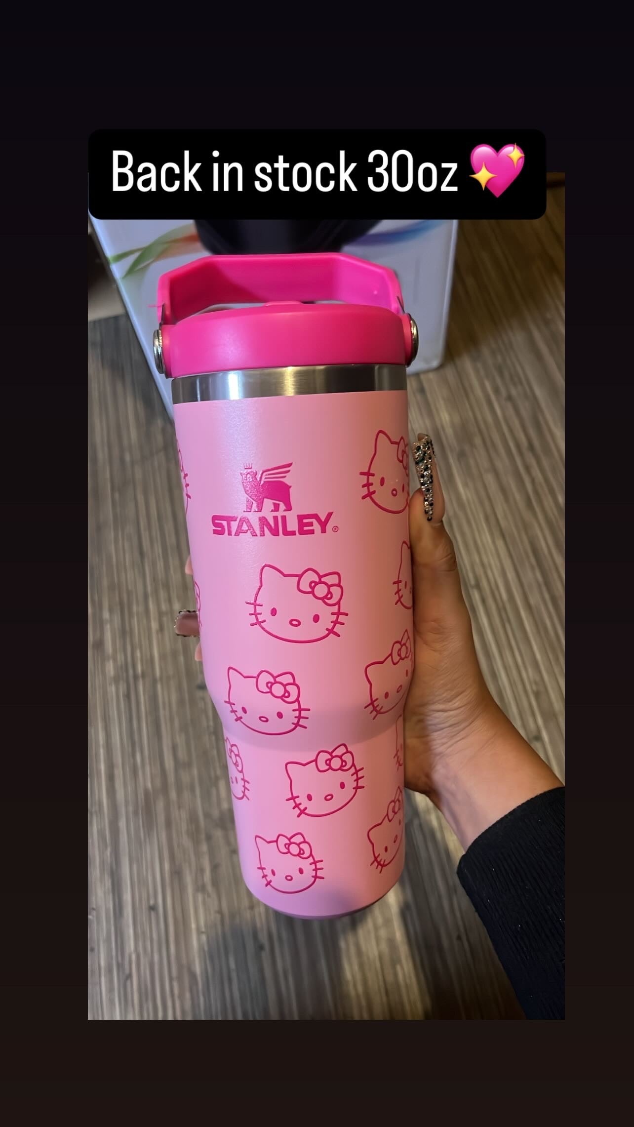 Hello kitty 30oz flip straw