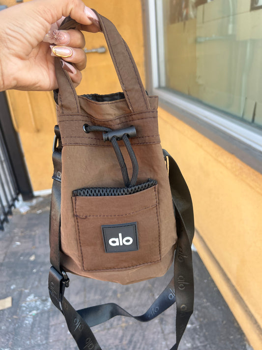 Alo bucket bag brown