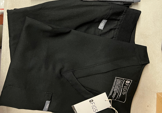 Scrubs black