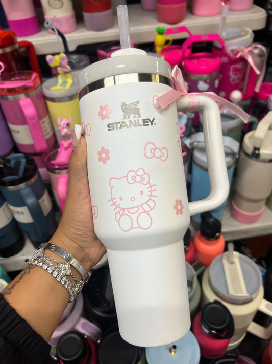 Hello kitty tumbler 40oz