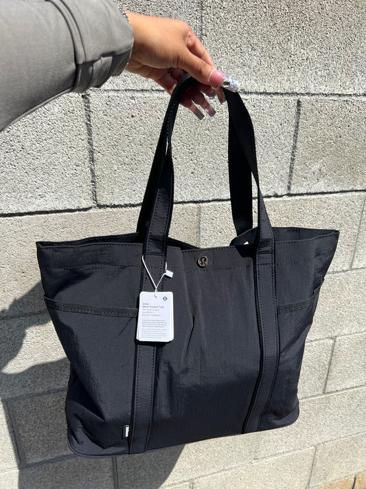 Lululemon tote bag