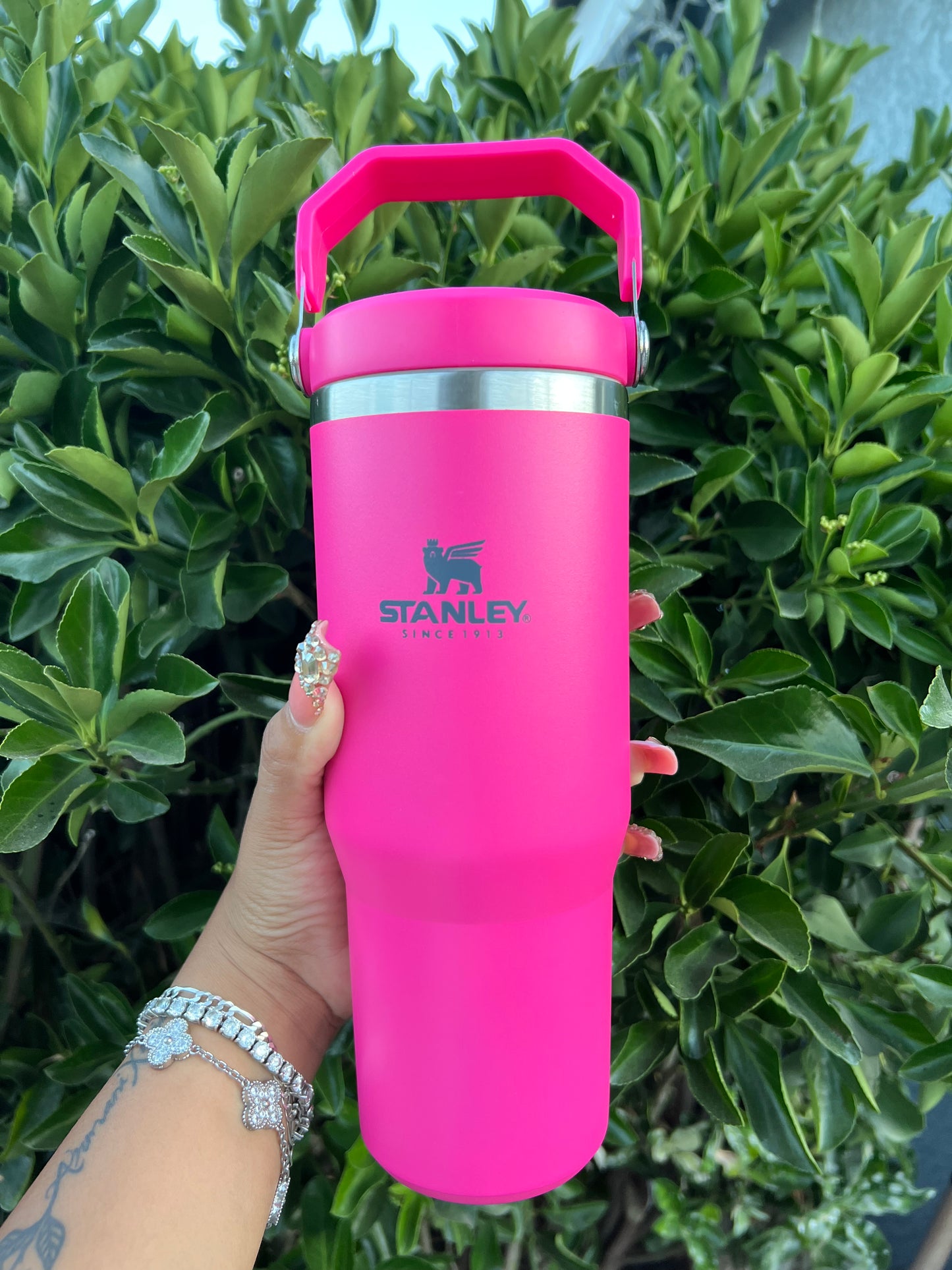 30oz hot pink tumbler